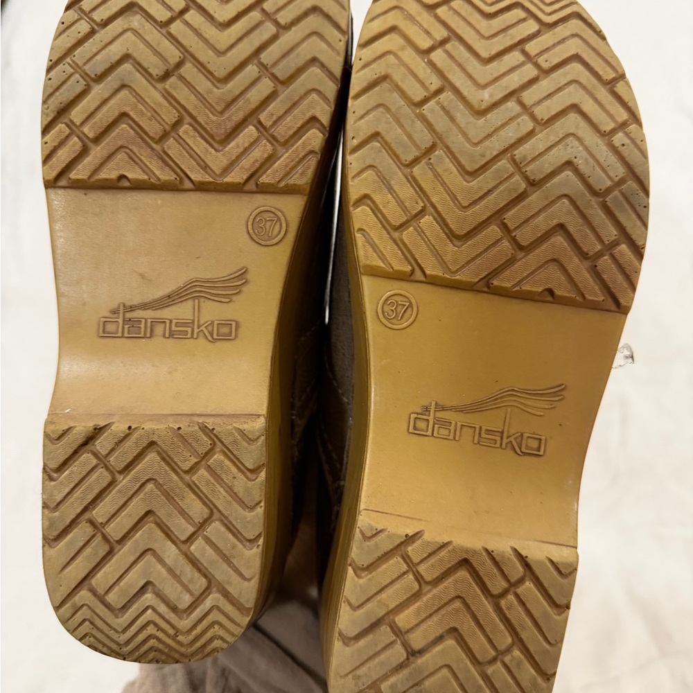 Dansko women’s clogs